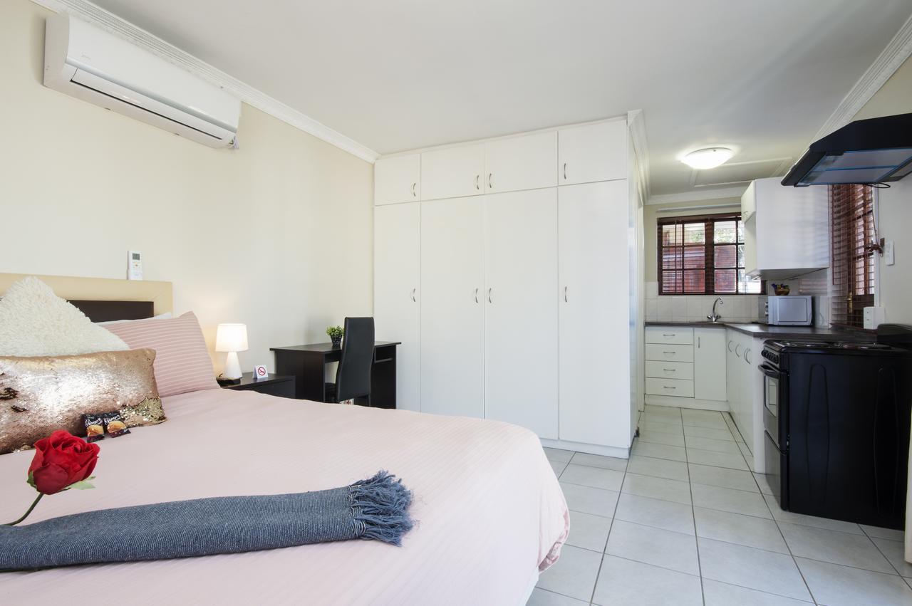 Walmer Villiers Self Catering Порт-Элизабет Экстерьер фото